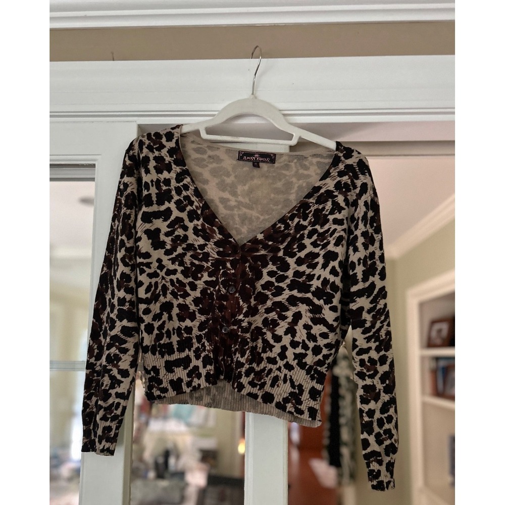 Almost Famous Animal Print Cardigan XL Leopard V neck buttons EUC
